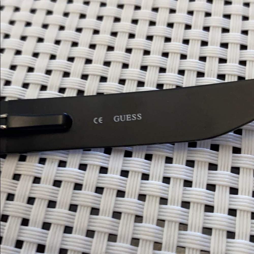 Guess Woman Frame Rimless - Picture 5 of 8